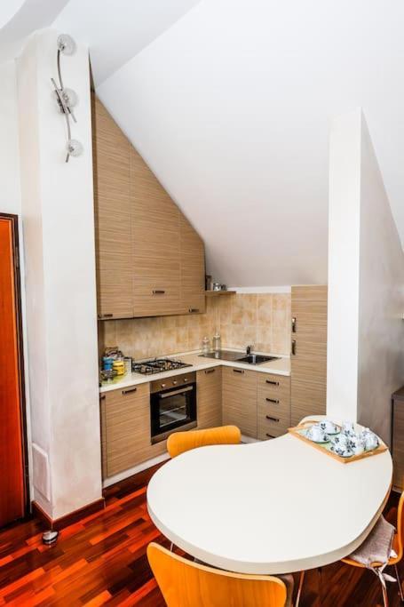 Prestigioso Appartamento Di 70Mq Vicino Milano Legnano Buitenkant foto